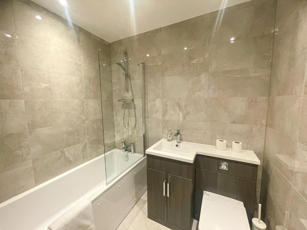 Вилла 2A Seymour Road Саттон Экстерьер фото